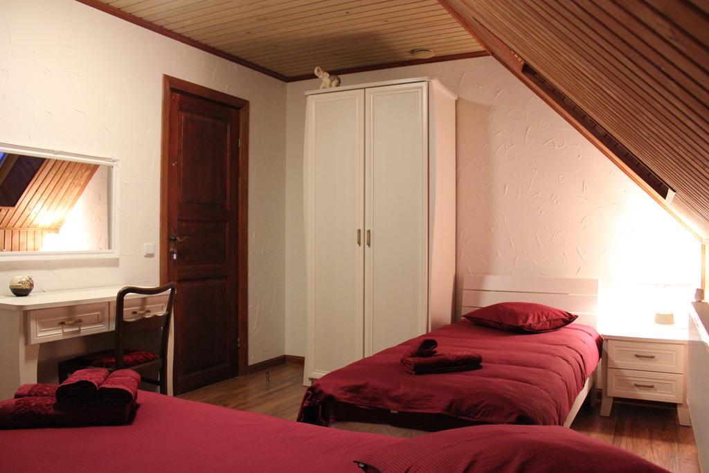Krapi Guesthouse Treimani Номер фото