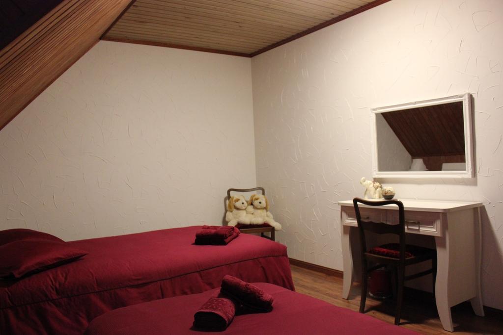 Krapi Guesthouse Treimani Номер фото