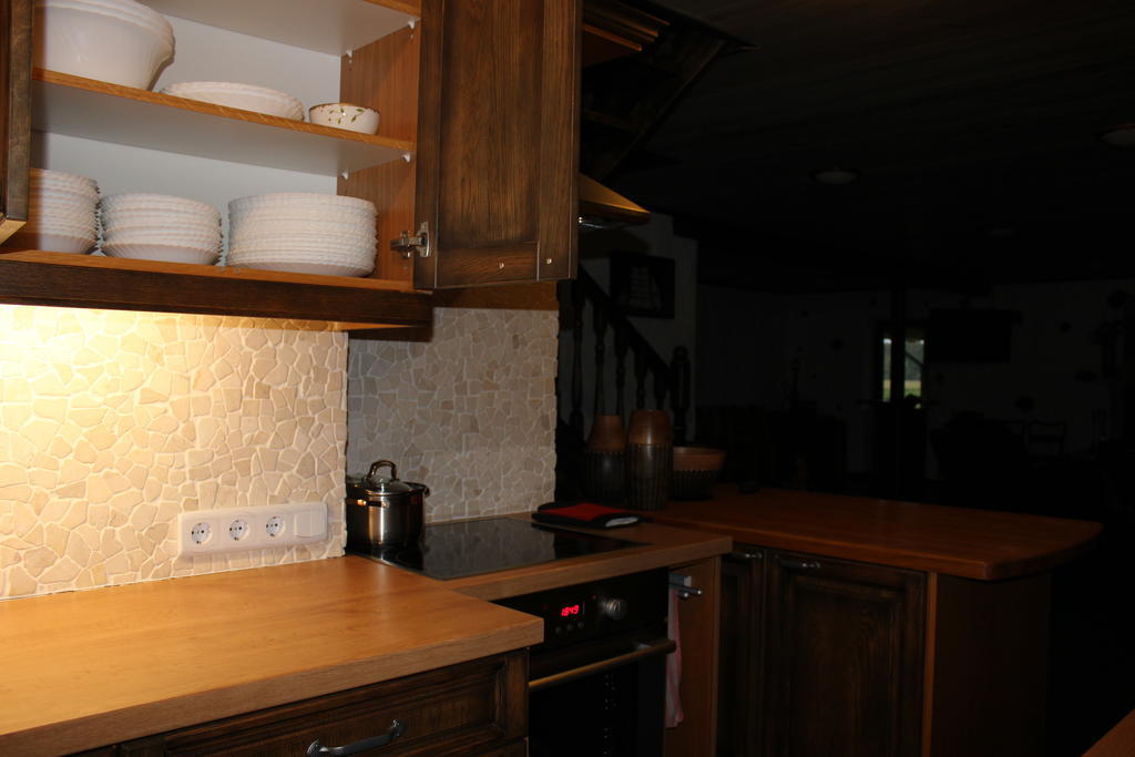 Krapi Guesthouse Treimani Номер фото