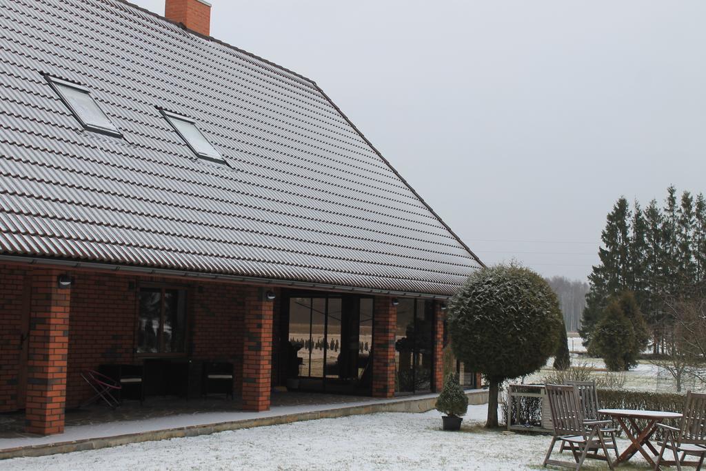 Krapi Guesthouse Treimani Екстер'єр фото