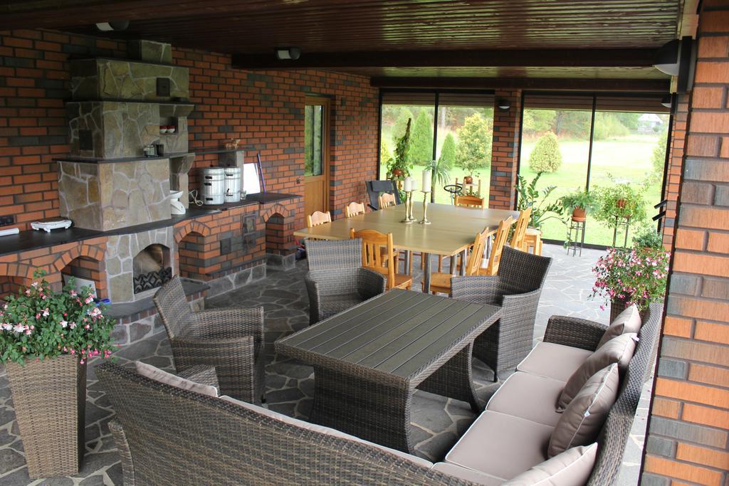 Krapi Guesthouse Treimani Екстер'єр фото