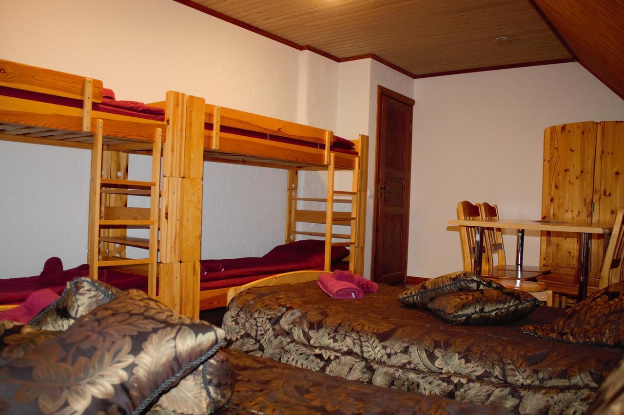 Krapi Guesthouse Treimani Екстер'єр фото